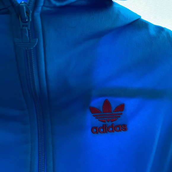 Adidas Blue and Pink Lightweight Jacket - Picture 2 of 4